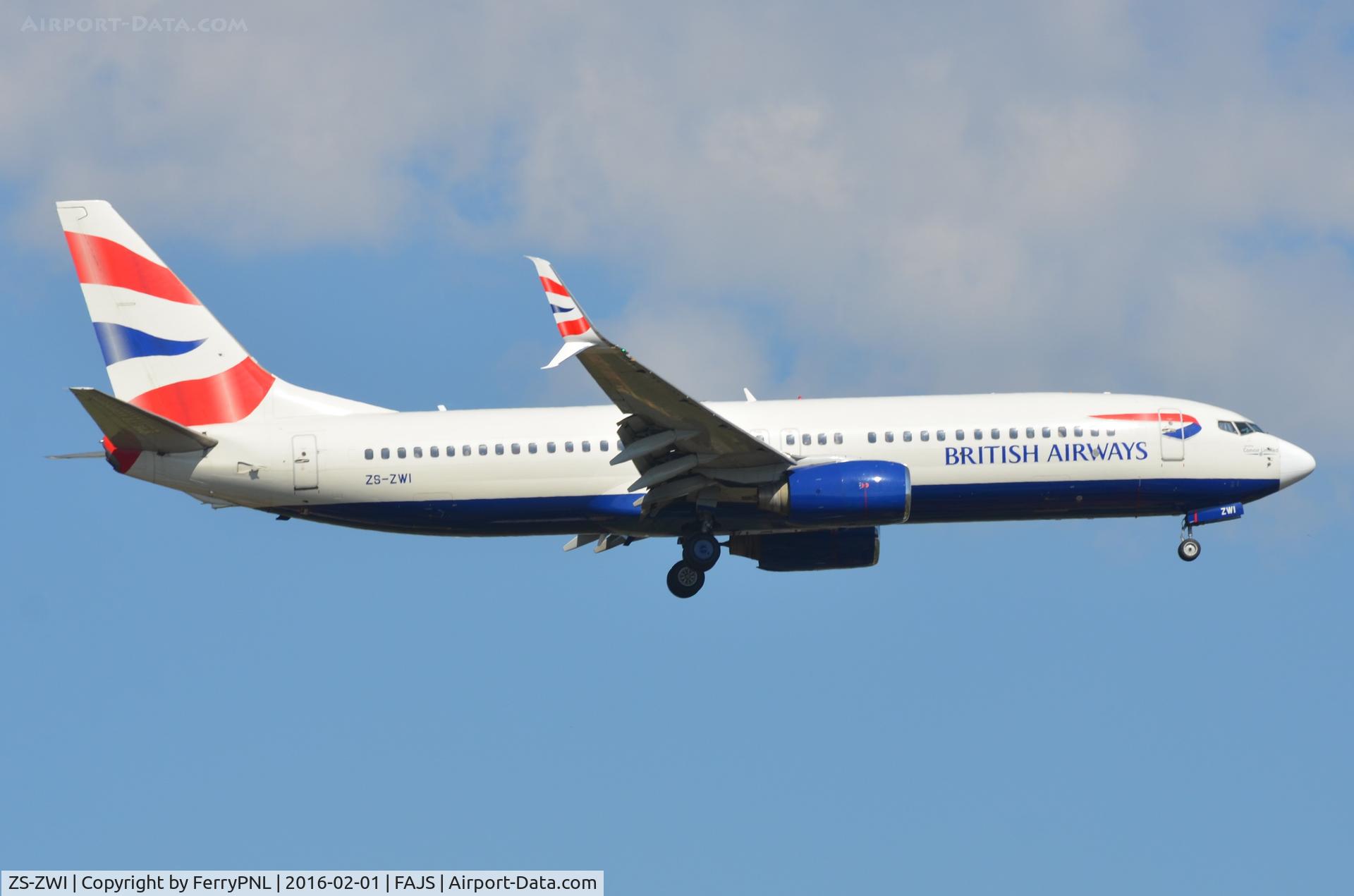 ZS-ZWI, 2001 Boeing 737-85R C/N 30403, Comair B738 operated under BA licence.
