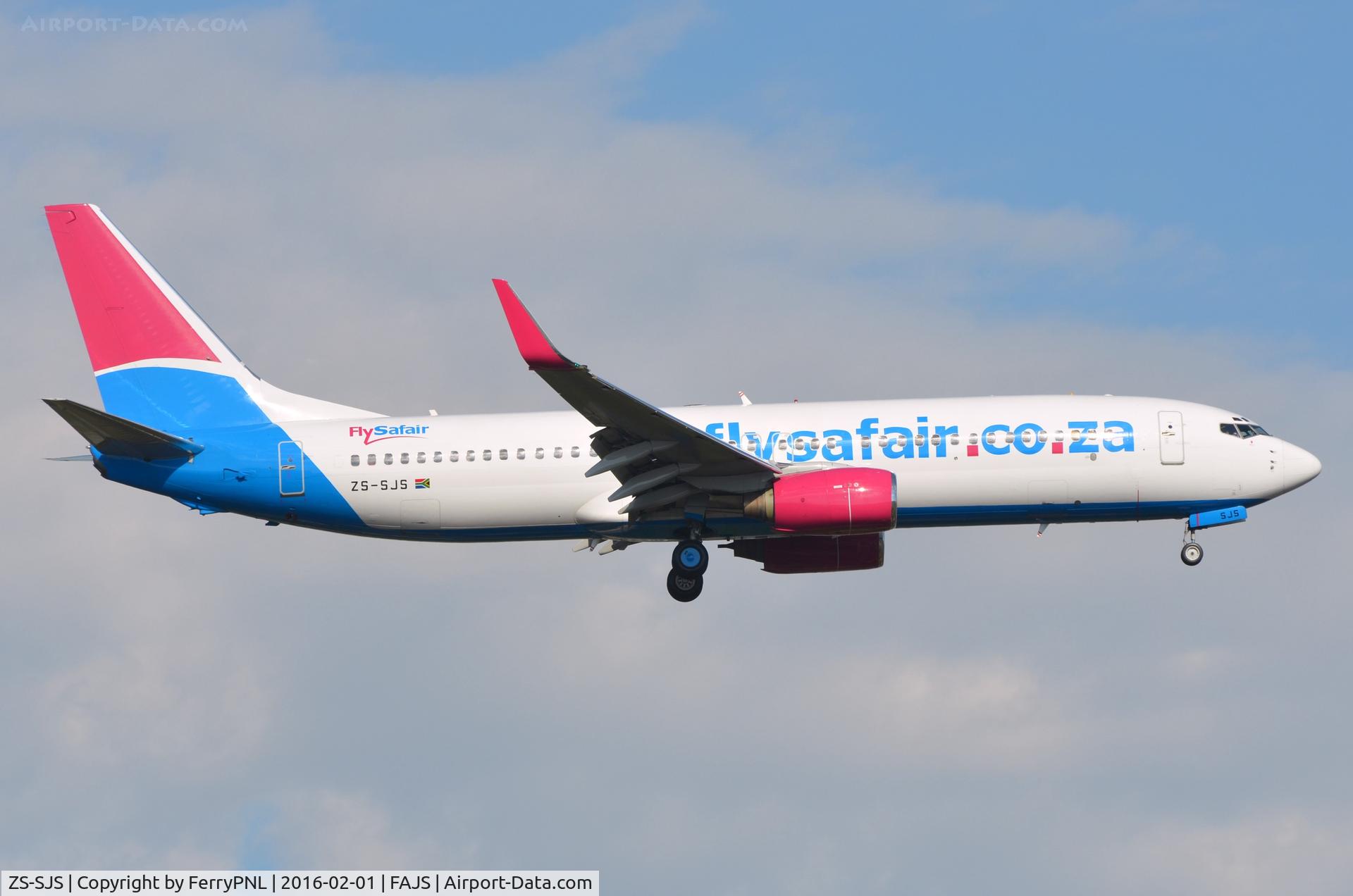 ZS-SJS, 2002 Boeing 737-844 C/N 32632, Former SAA B738 now operating for Safair.