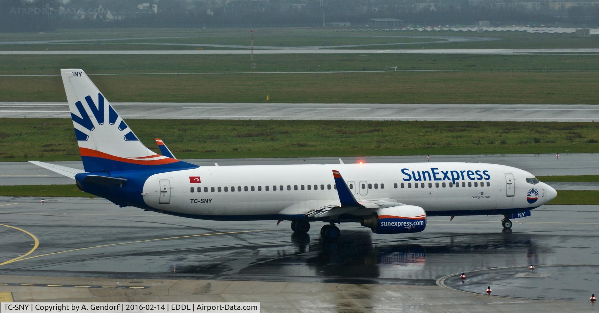TC-SNY, 1997 Boeing 737-8K5 C/N 27981, Sun Express, seen here at Düsseldorf Int'l(EDDL)