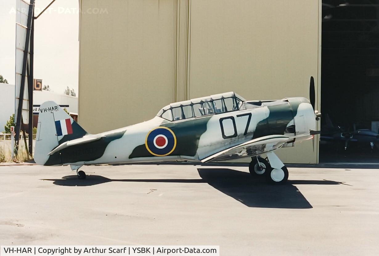 VH-HAR, 1942 North American AT-6C Texan C/N 88-9264, VH-HAR Bankstown NSW c.1989