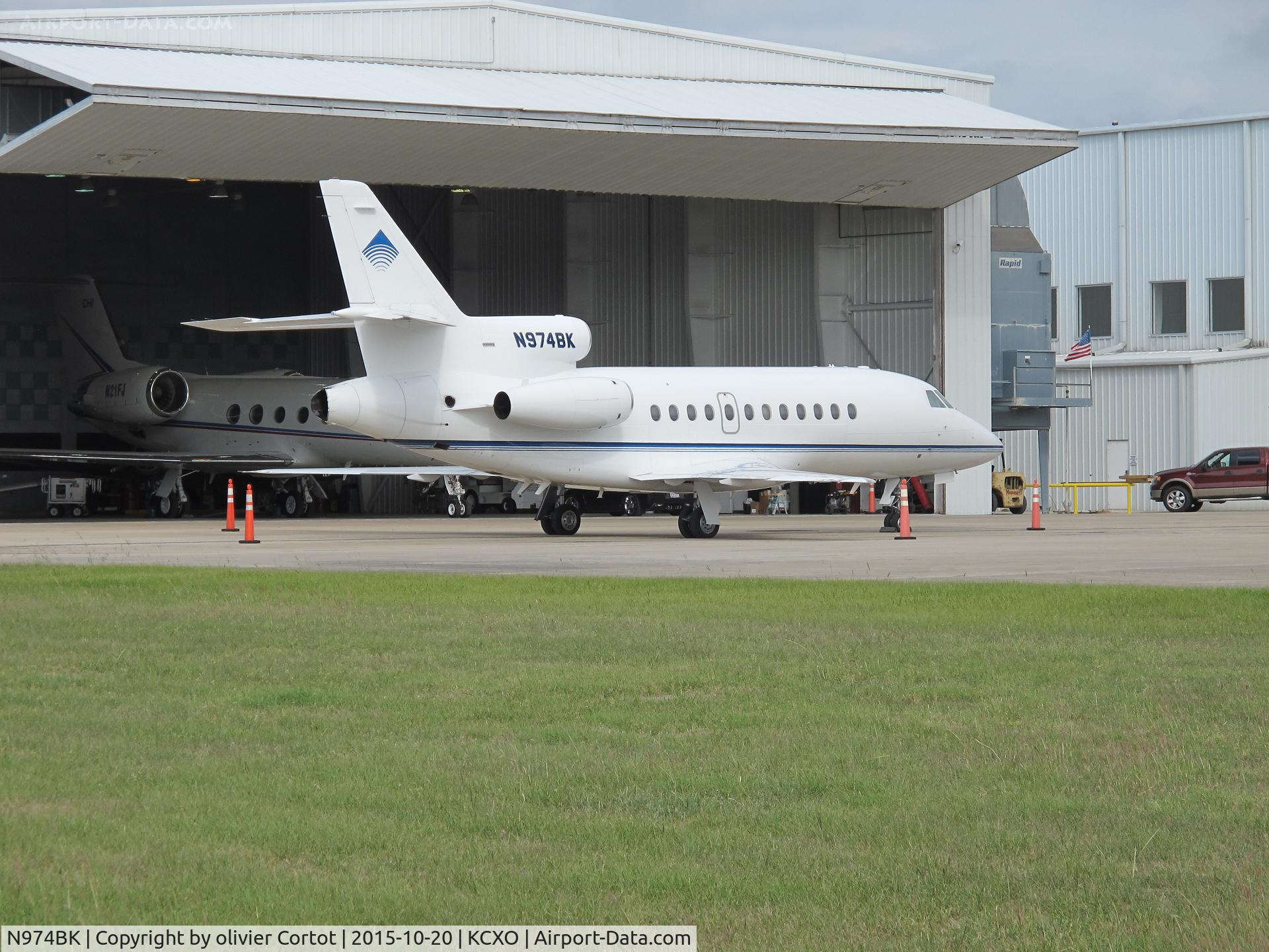 N974BK, 1991 Dassault Falcon 900 C/N 105, brand new paint ?