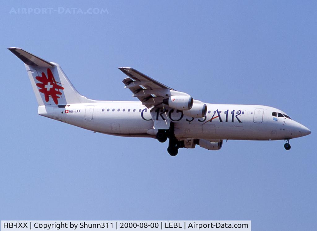HB-IXX, 1995 British Aerospace Avro 146-RJ100 C/N E3262, Landing rwy 25... New c/s
