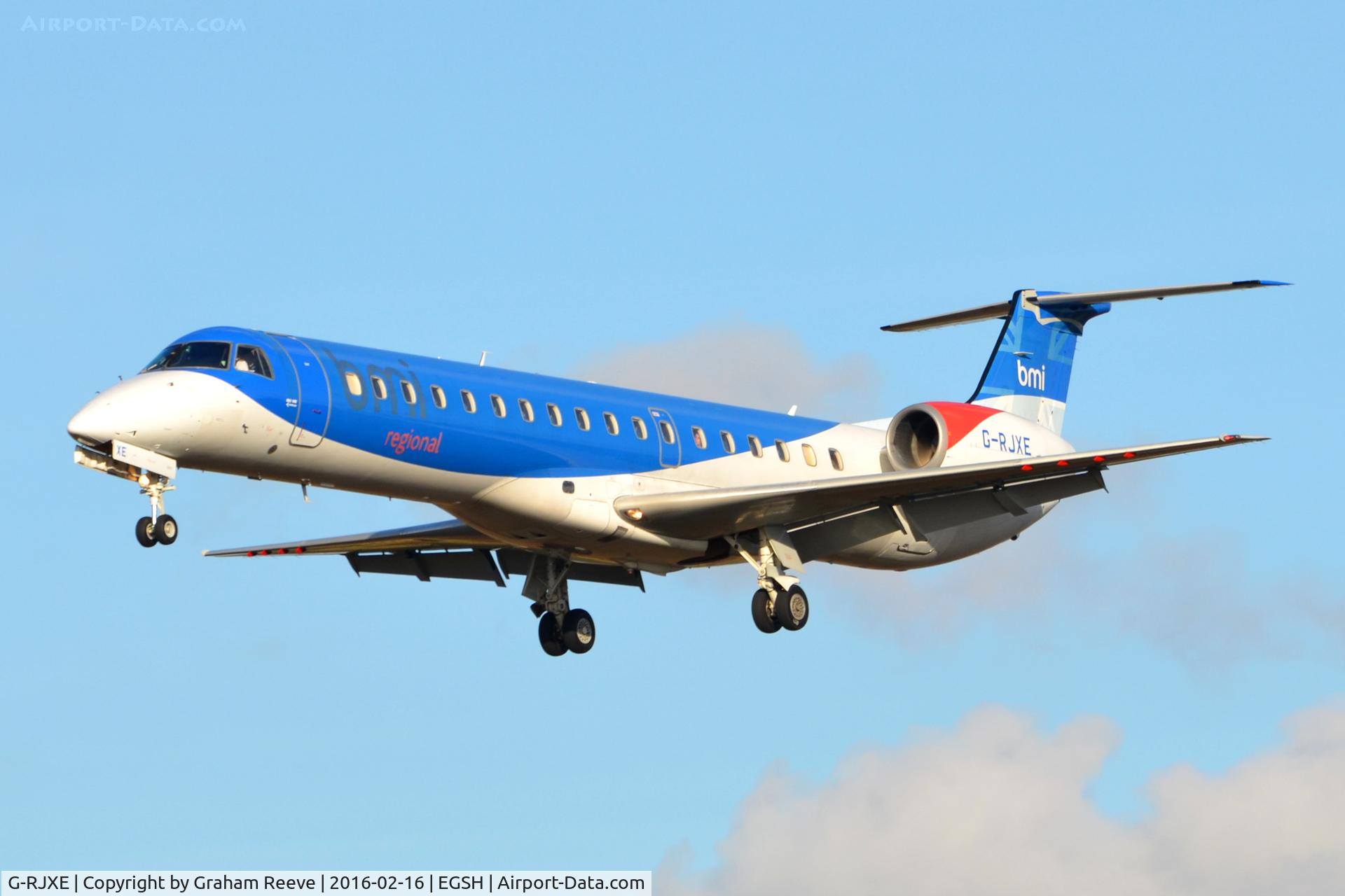G-RJXE, 2000 Embraer EMB-145EP (ERJ-145EP) C/N 145245, Landing at Norwich.