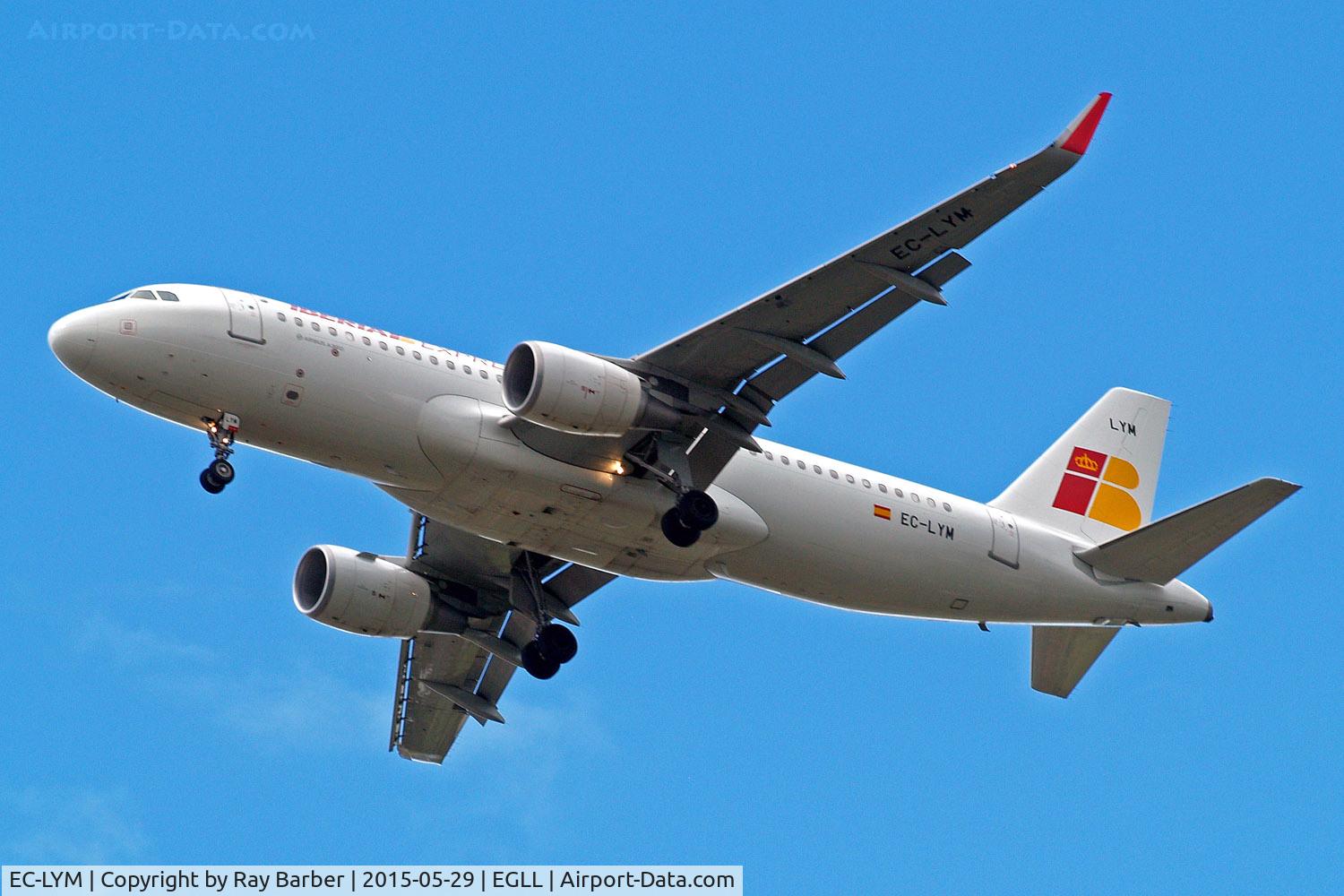 EC-LYM, 2013 Airbus A320-216 C/N 5815, Airbus A320-216(SL) [5815] (Iberia Express) Home~G 29/05/2015. On approach 27R.