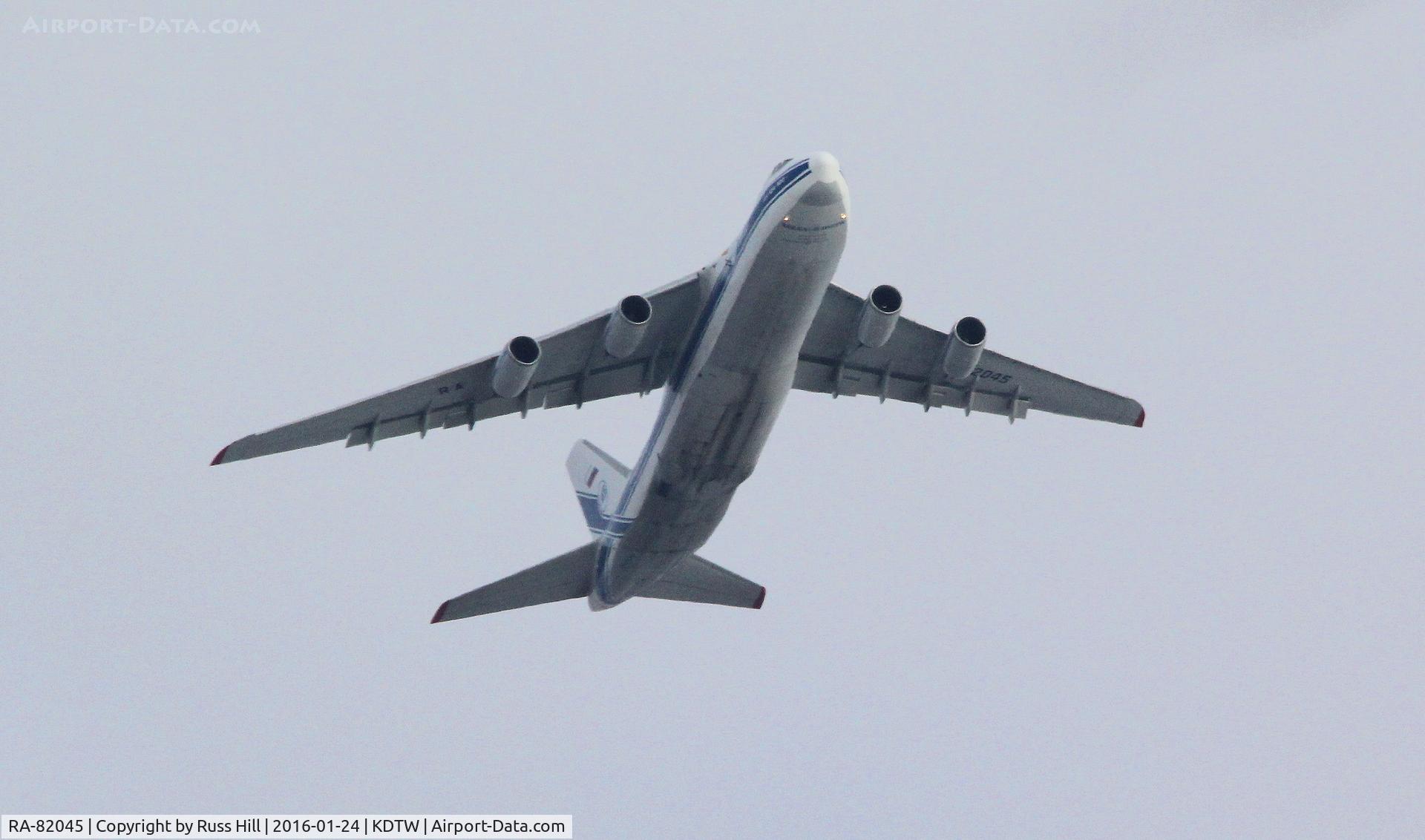 RA-82045, 1991 Antonov An-124-100 Ruslan C/N 9773052255113, On approach to DTW, approx 15 miles out.