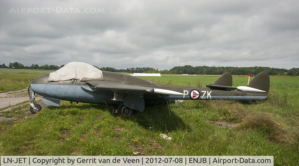 LN-JET, De Havilland (FFA) Vampire FB.6 (DH-100) C/N 655, Aircraft seen at Tonsberg-Jarsberg Norway