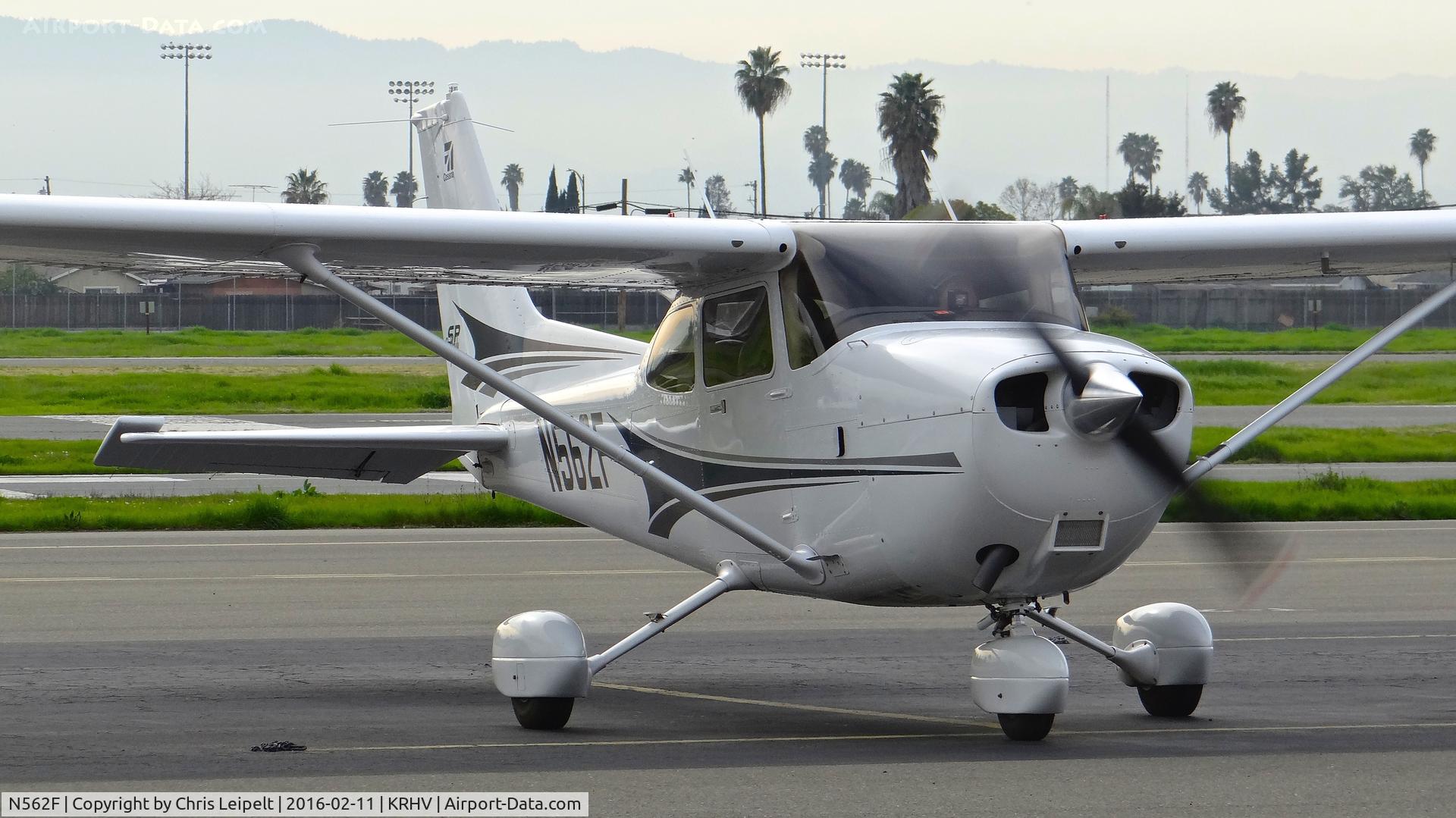 N562F, 2004 Cessna 172S C/N 172S9664, Northern California-based 2004 Cessna 172S taxing out for departure at Reid Hillview Airport, San Jose, CA.