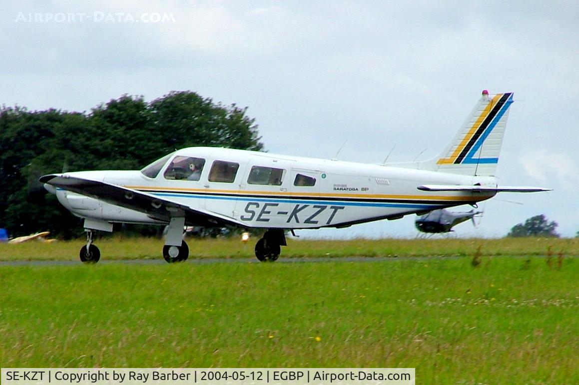 SE-KZT, 1981 Piper PA-32R-301 Saratoga SP C/N 32R-8213012, Piper PA-32R-301 Saratoga SP [32R-8213012] Kemble~G 11/07/2004