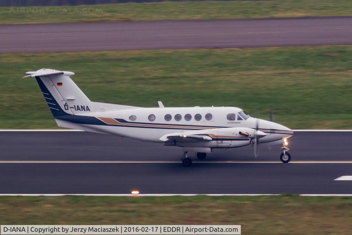 D-IANA, 1995 Beech B200 Super King Air King Air C/N BB-1517, Beech B200 Super King Air