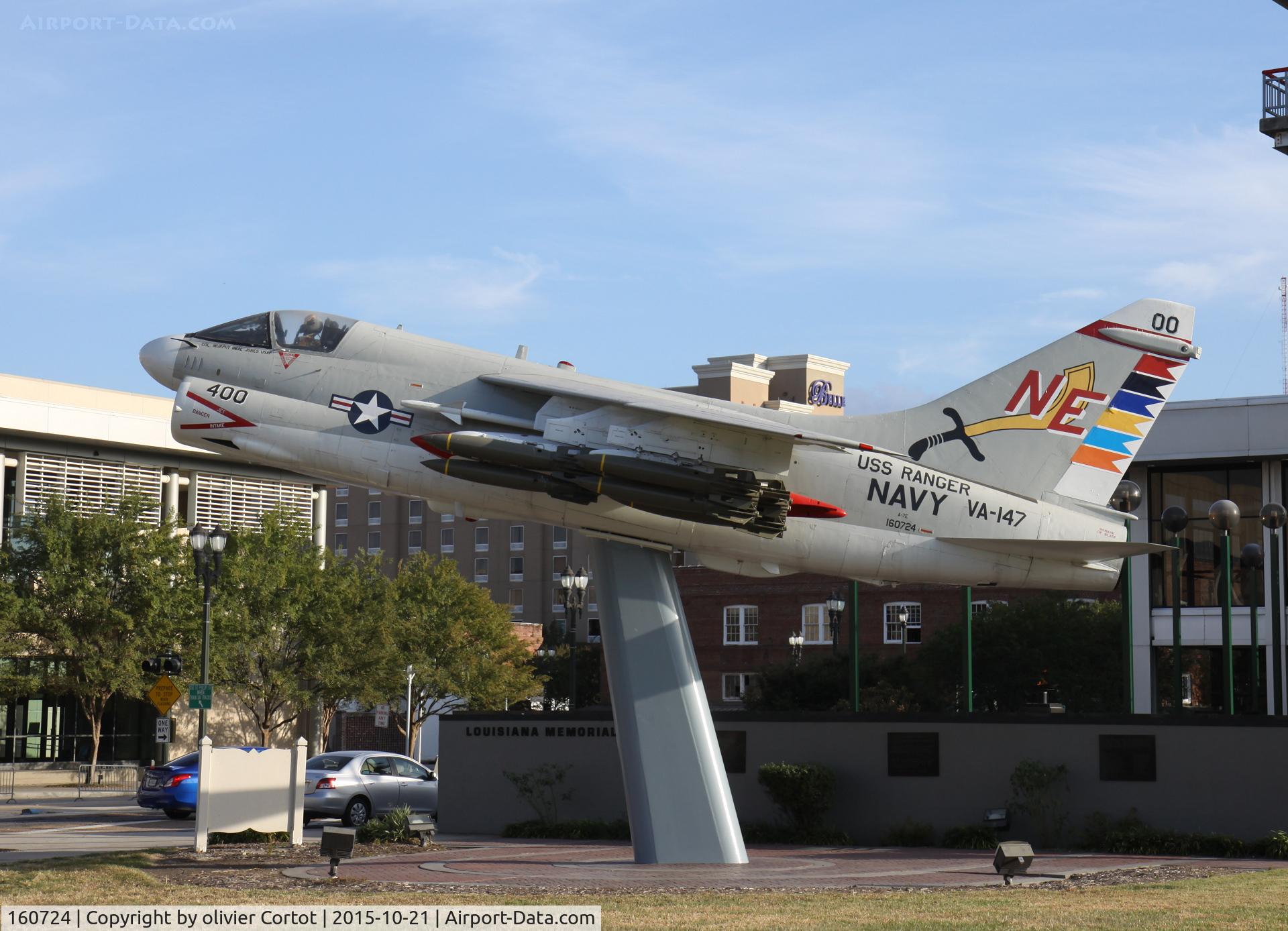 160724, LTV A-7E Corsair II C/N E-502, near the USS Kidd
