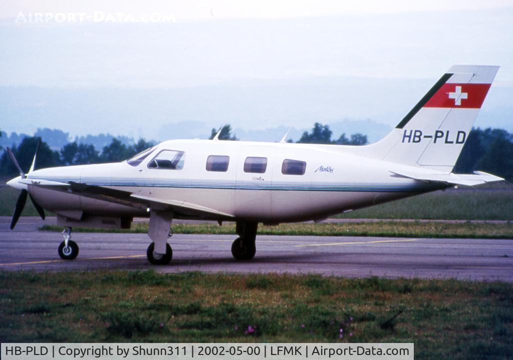 HB-PLD, 1988 Piper PA-46-310P Malibu C/N 46-08123, Parked at the Airclub...