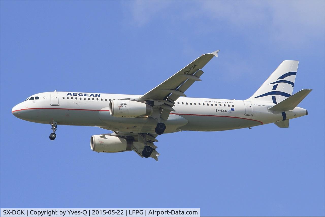 SX-DGK, 2009 Airbus A320-232 C/N 3748, Airbus A320-232, Short approach rwy 27R, Roissy Charles De Gaulle Airport (LFPG-CDG)
