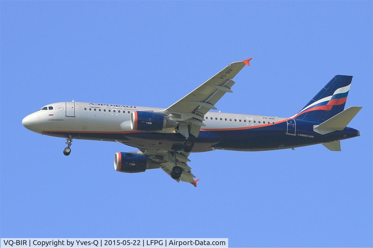 VQ-BIR, 2011 Airbus A320-214 C/N 4625, Airbus A320-214, Short approach rwy 27R, Roissy Charles De Gaulle Airport (LFPG-CDG)