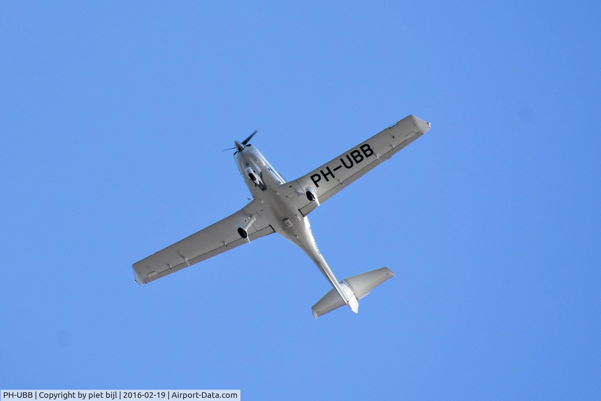 PH-UBB, Diamond DA-40TDI Diamond Star C/N D4.356, Spotted above Island of Dordrecht