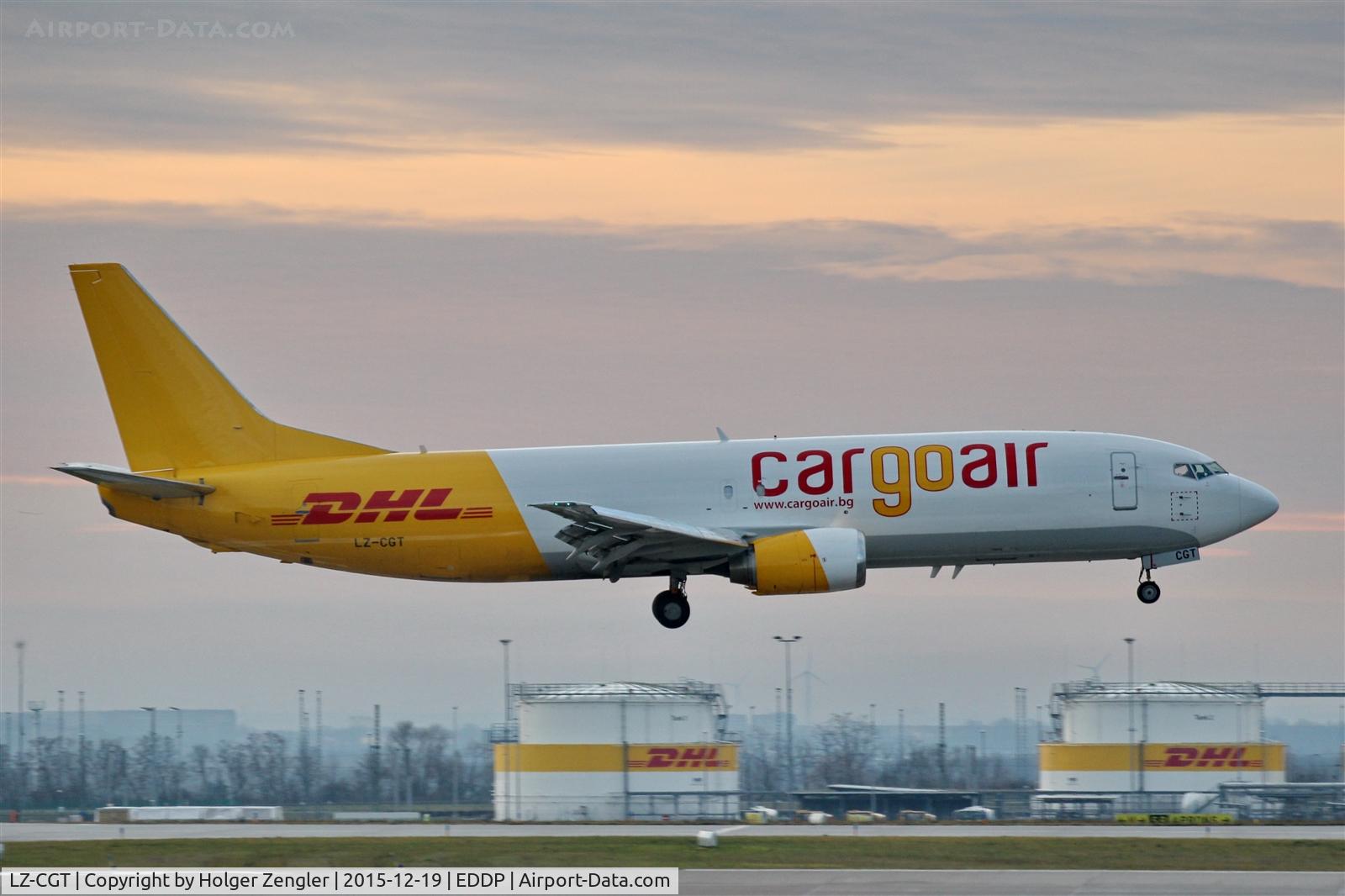 LZ-CGT, 1990 Boeing 737-4Y0F C/N 24691, Small freighter inbound on rwy 26L.....
