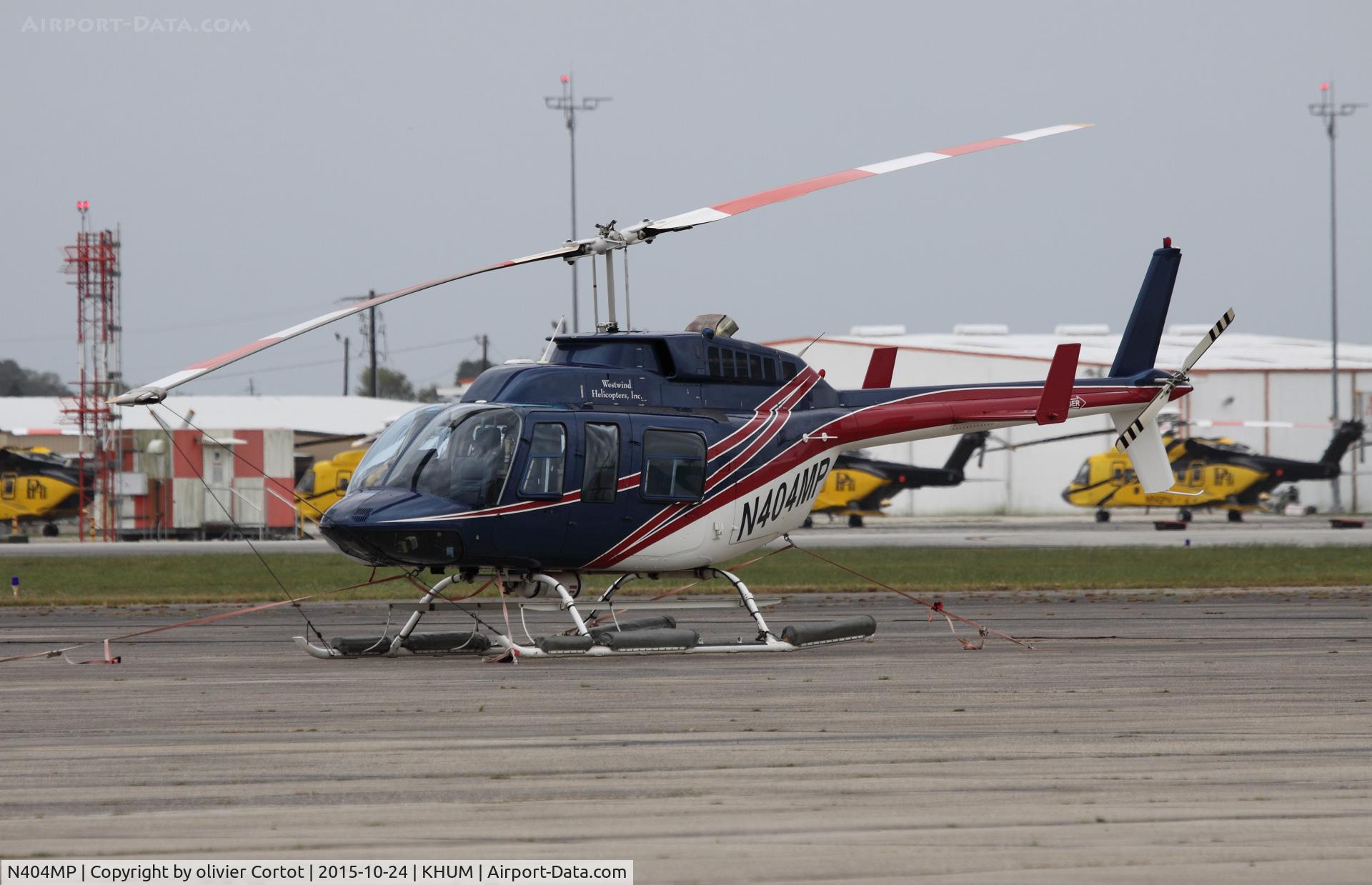 N404MP, 1994 Bell 206L-4 LongRanger IV LongRanger C/N 52083, Houma airport