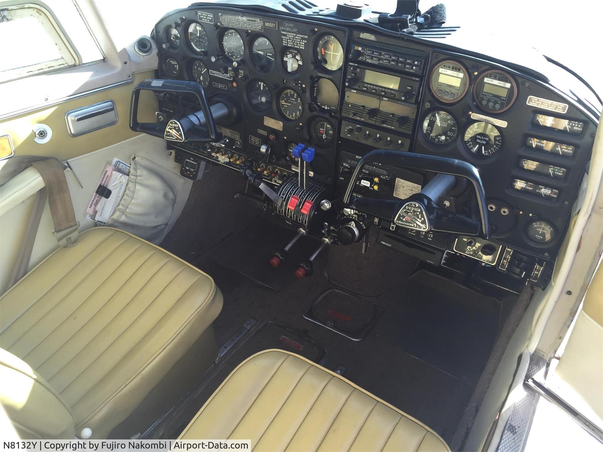 N8132Y, 1966 Piper PA-30-160 Twin Comanche Twin Comanche C/N 30-1244, 1966 Piper PA-30