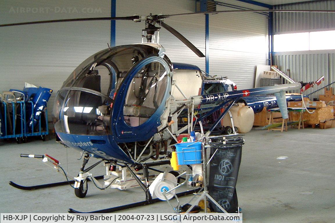 HB-XJP, 1996 Schweizer 269C C/N S-1731, Schweizer 269C [S1731] Geneva-International~HB 23/07/2004
