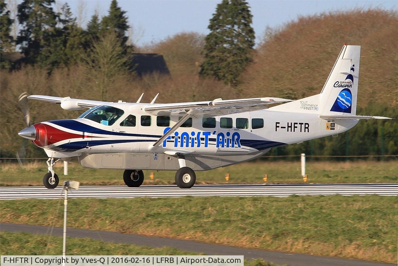 F-HFTR, 2008 Cessna 208B Grand Caravan C/N 208B-2041, Cessna 208B Grand Caravan, Take off run rwy 25L, Brest-Bretagne airport (LFRB-BES)