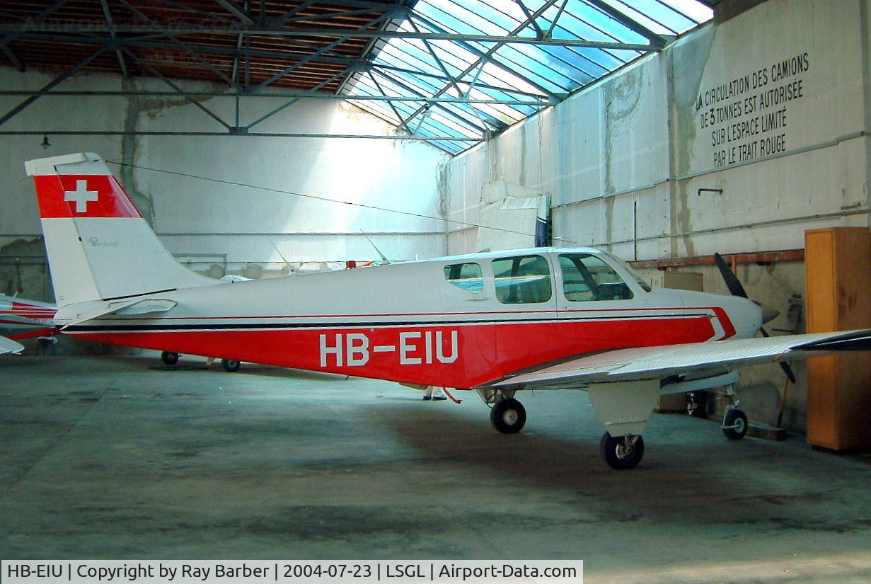 HB-EIU, 1962 Beechcraft 35-B33 C/N CD-438, Beech B33 Debonair [CD-438] Lausanne-Blecherette~HB 23/07/2004
