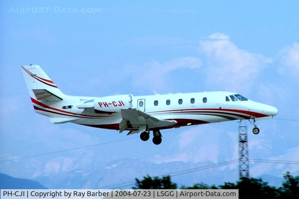 PH-CJI, Cessna 560XL Citation C/N 560-5128, Cessna Citation Excel [560-5128] Geneva-International~HB 23/07/2004