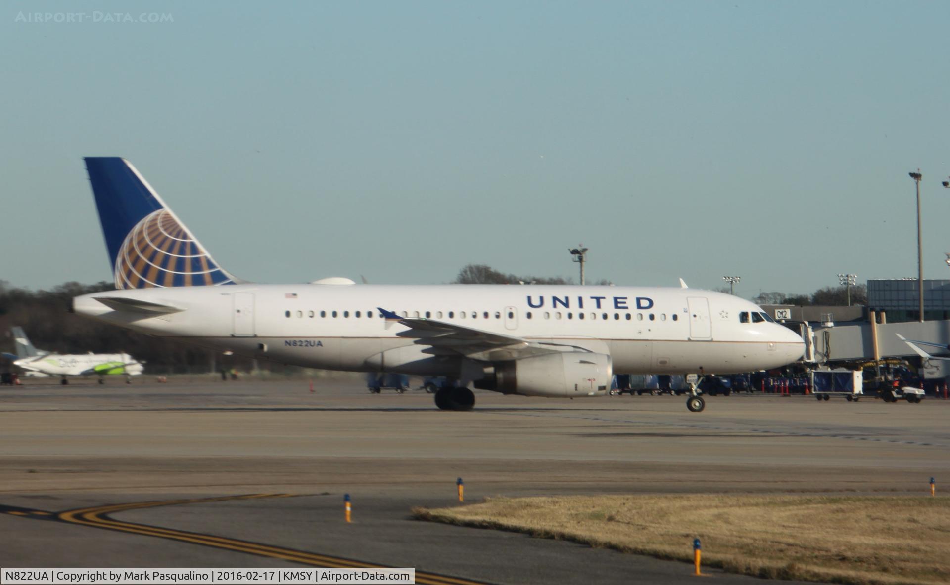 N822UA, 1998 Airbus A319-131 C/N 948, Airbus A319