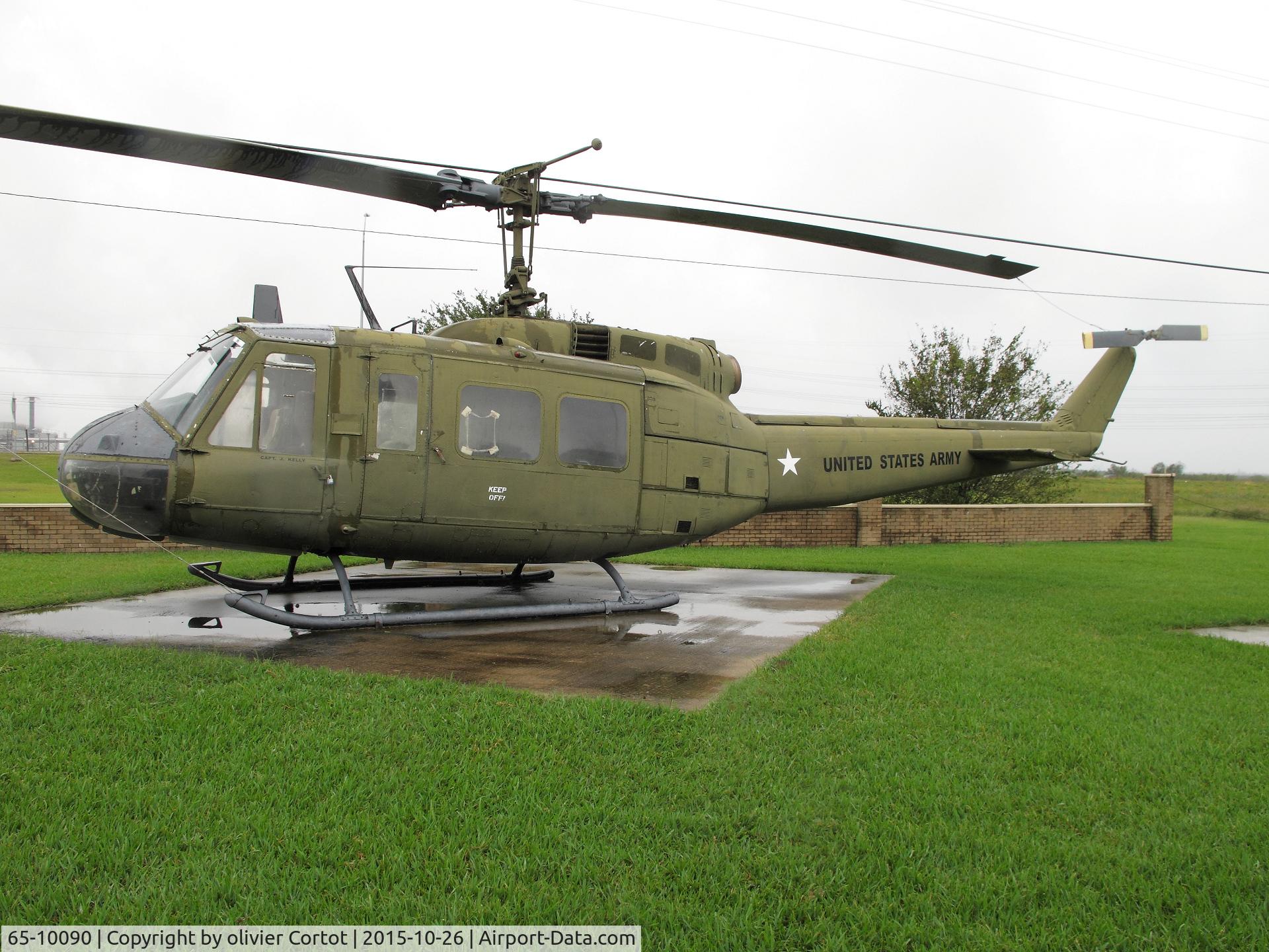 65-10090, 1965 Bell UH-1H Iroquois C/N 5134, bad weather that day