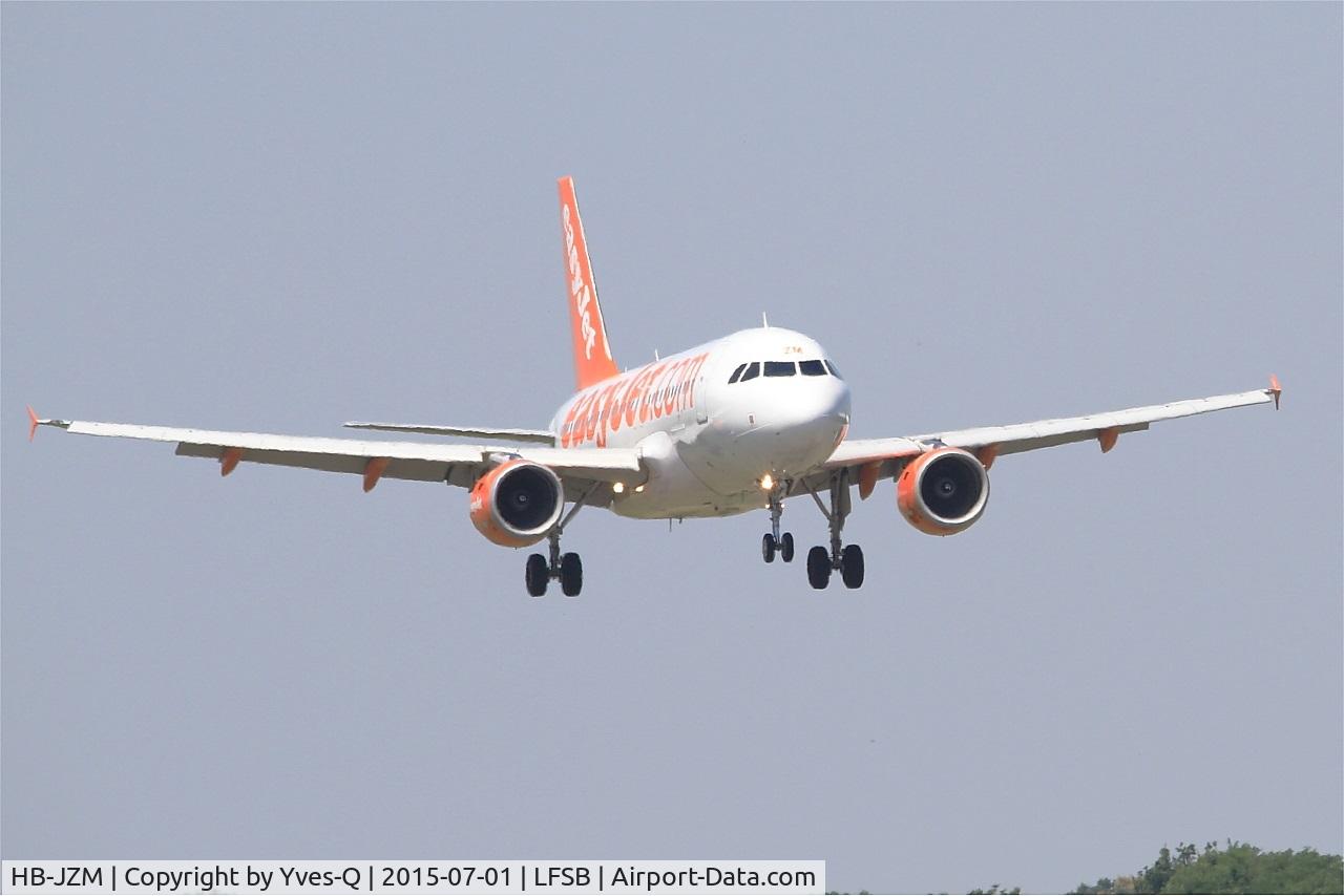 HB-JZM, 2004 Airbus A319-111 C/N 2370, Airbus A319-111, Short approach rwy 15, Bâle-Mulhouse-Fribourg airport (LFSB-BSL)