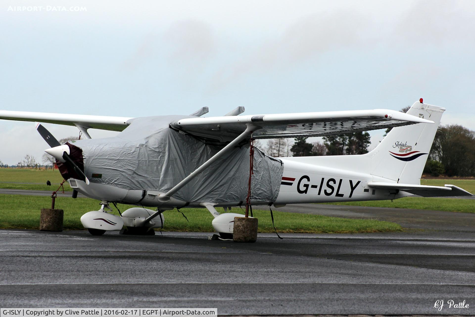 G-ISLY, 1999 Cessna 172S C/N 172S-8152, Parked up at Perth EGPT - ex N952SP