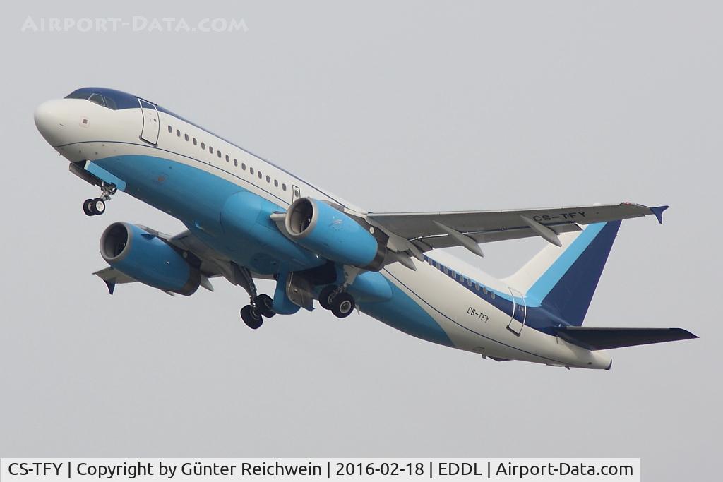 CS-TFY, 2002 Airbus A320-232 C/N 1868, Climbing