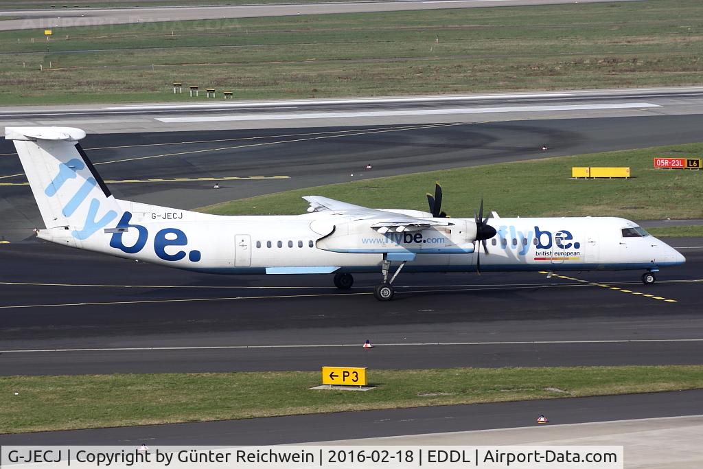 G-JECJ, 2005 De Havilland Canada DHC-8-402Q Dash 8 C/N 4110, Departing