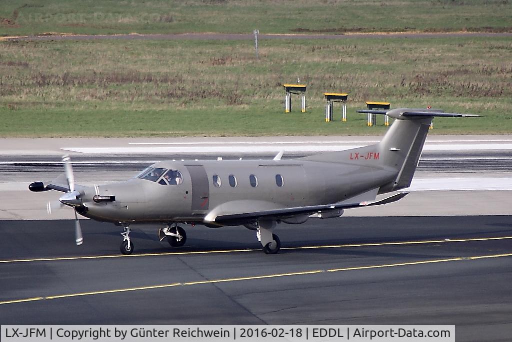 LX-JFM, 2007 Pilatus PC-12/47 C/N 812, Arriving