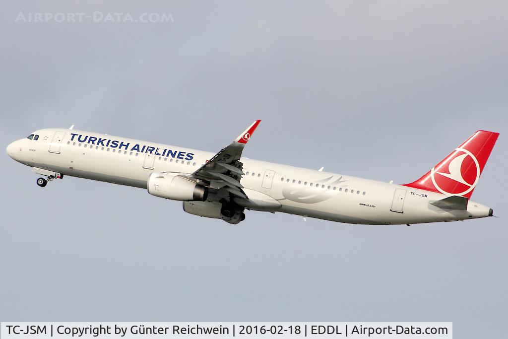 TC-JSM, 2013 Airbus A321-231 C/N 5689, Climbing