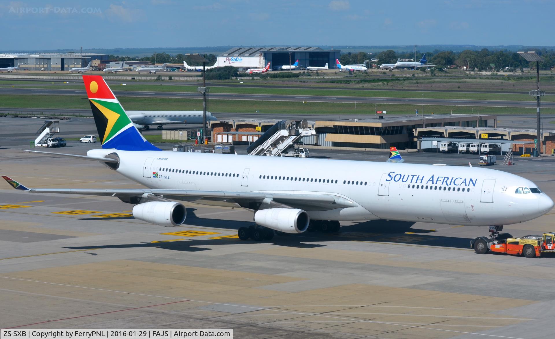 ZS-SXB, 2004 Airbus A340-313E C/N 582, South African A343
