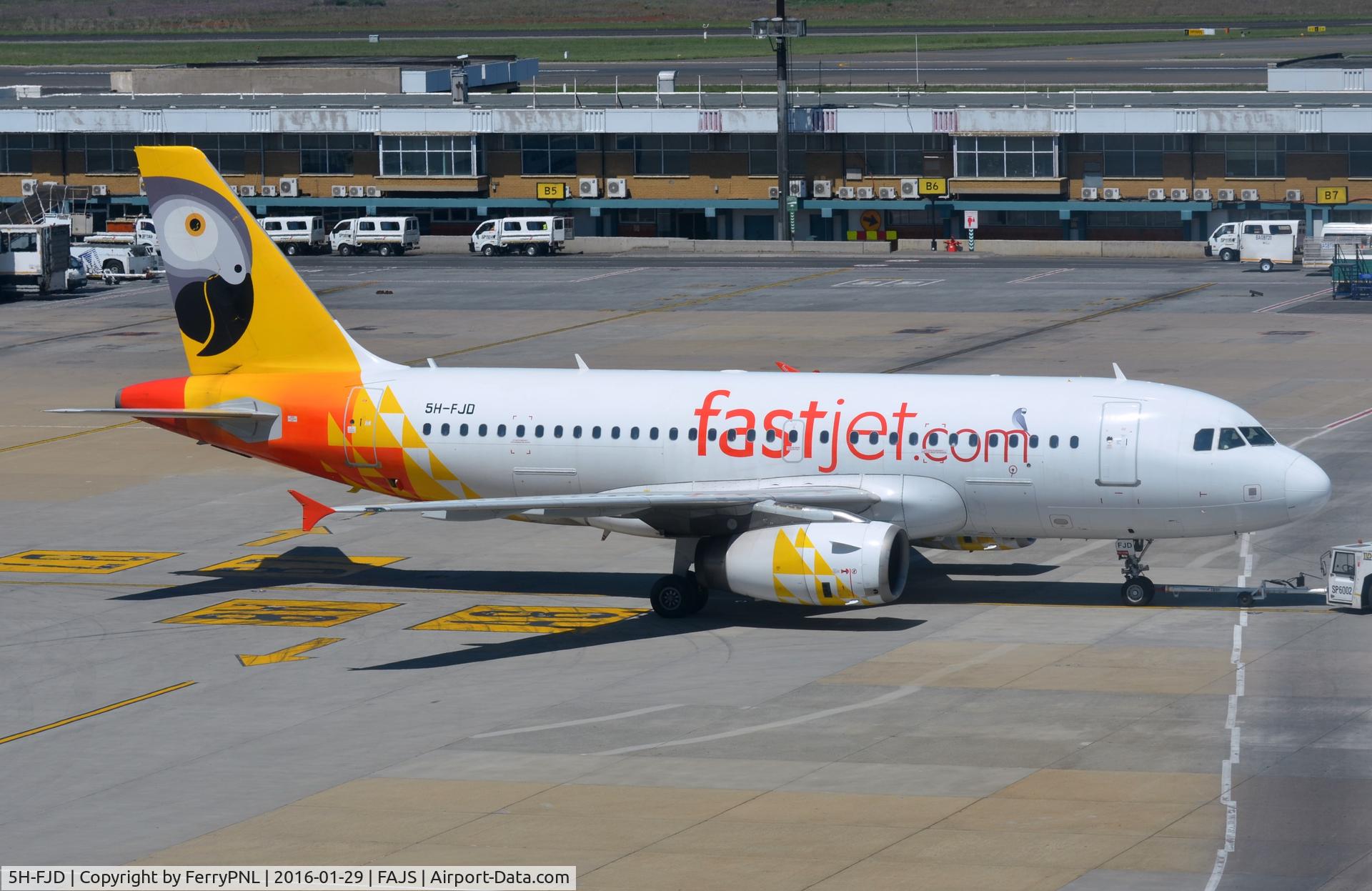 5H-FJD, 2004 Airbus A319-132 C/N 2268, Fastjet A319 arriving in JNB