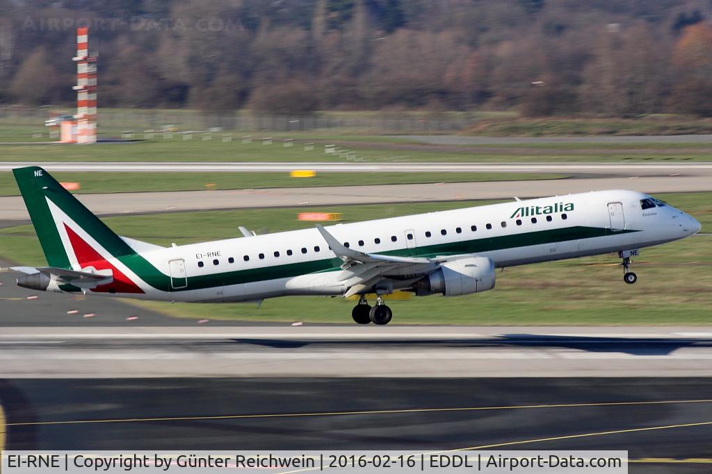 EI-RNE, 2012 Embraer 190STD (ERJ-190-100STD) C/N 19000520, Landing