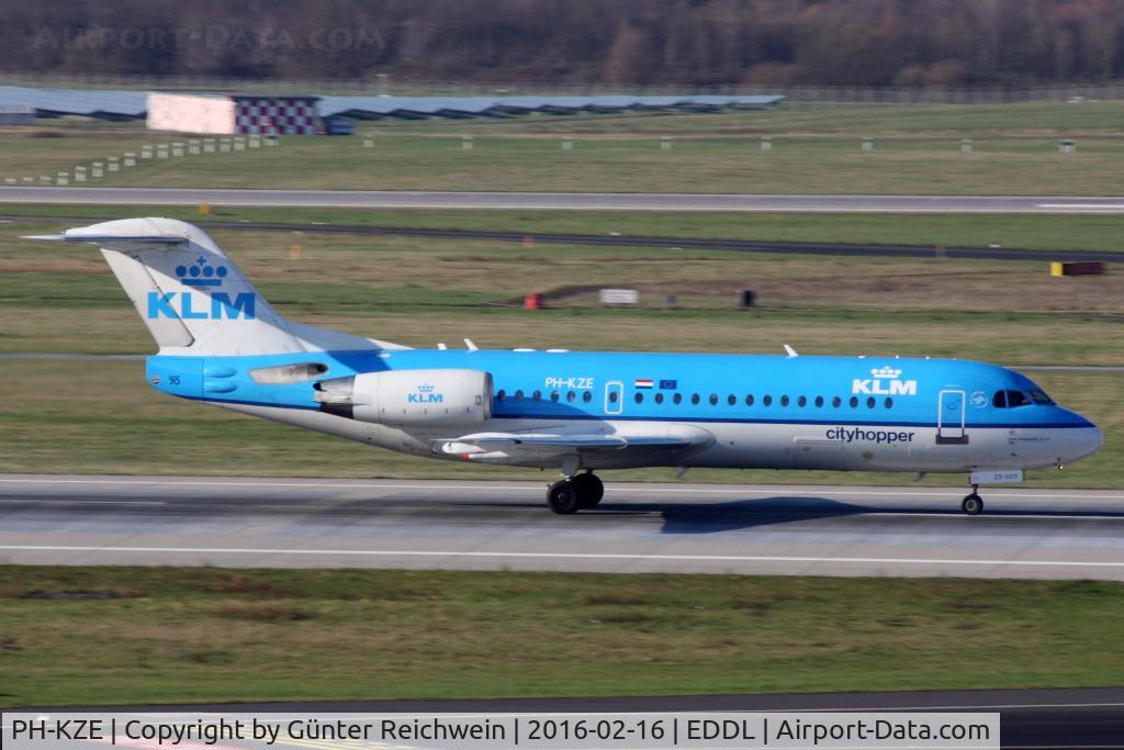 PH-KZE, 1996 Fokker 70 (F-28-0070) C/N 11576, Taking off
