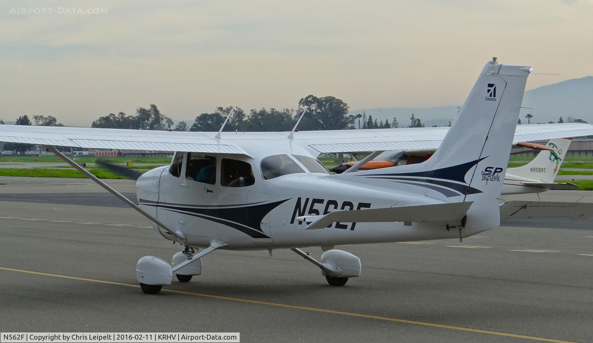 N562F, 2004 Cessna 172S C/N 172S9664, Northern California-based 2004 Cessna 172S taxing out for departure at Reid Hillview Airport, San Jose, CA.