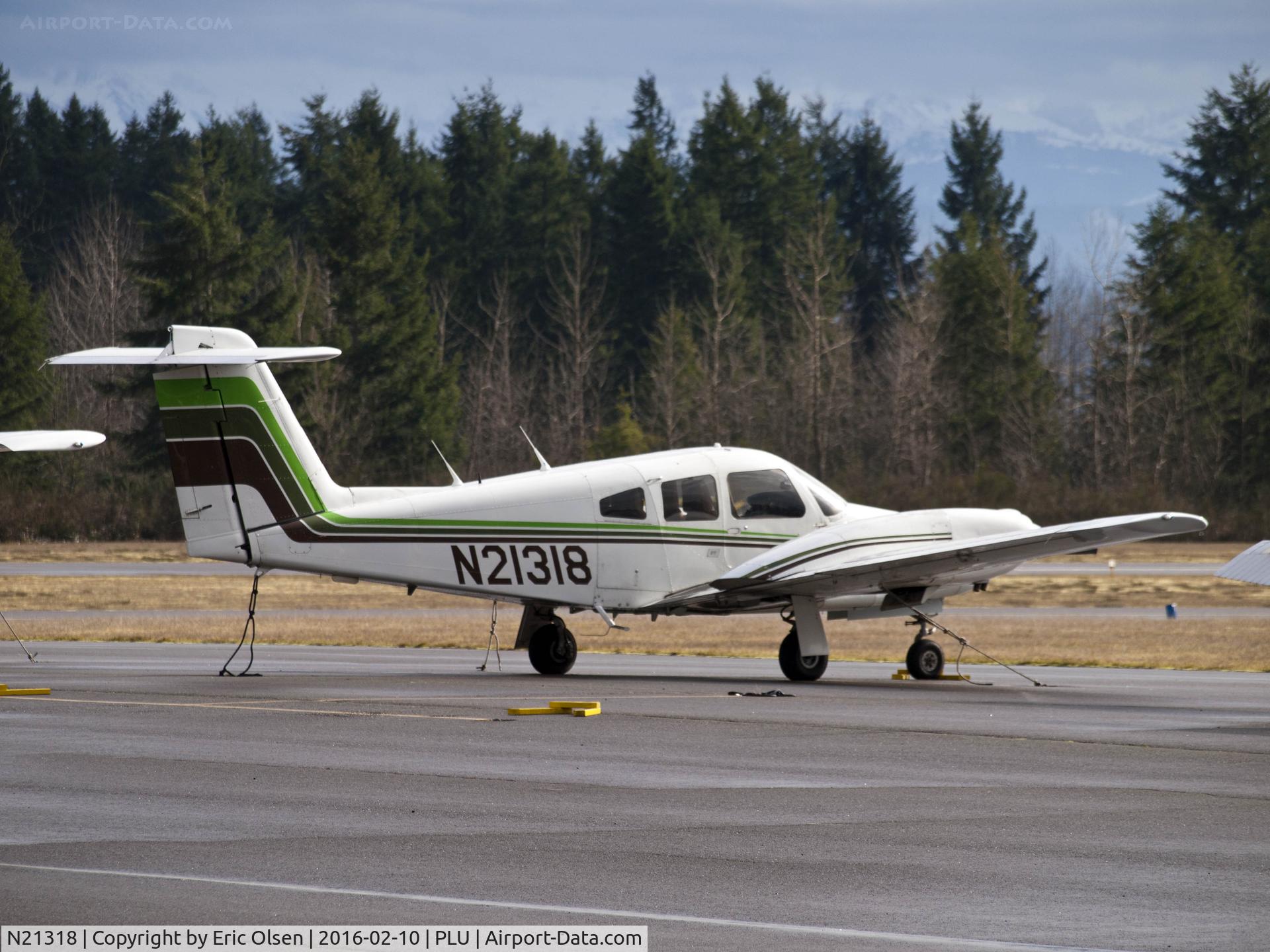 N21318, 1978 Piper PA-44-180 Seminole C/N 44-7995046, 1978 Piper at Thun Field
