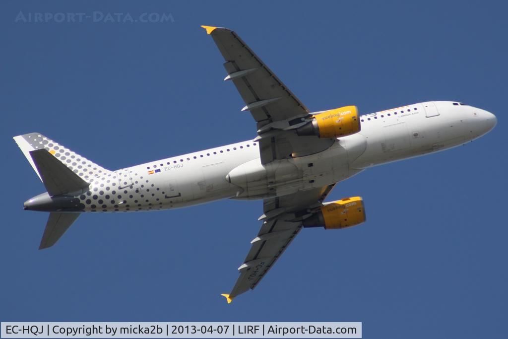 EC-HQJ, 2001 Airbus A320-214 C/N 1430, Take off