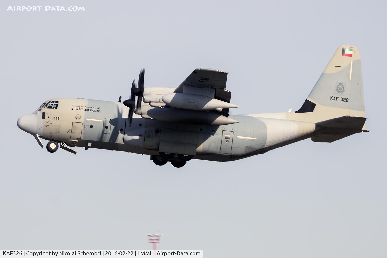 KAF326, Lockheed Martin KC-130J Hercules Hercules C/N 382-5746, Departing from runway 23 after a night stop