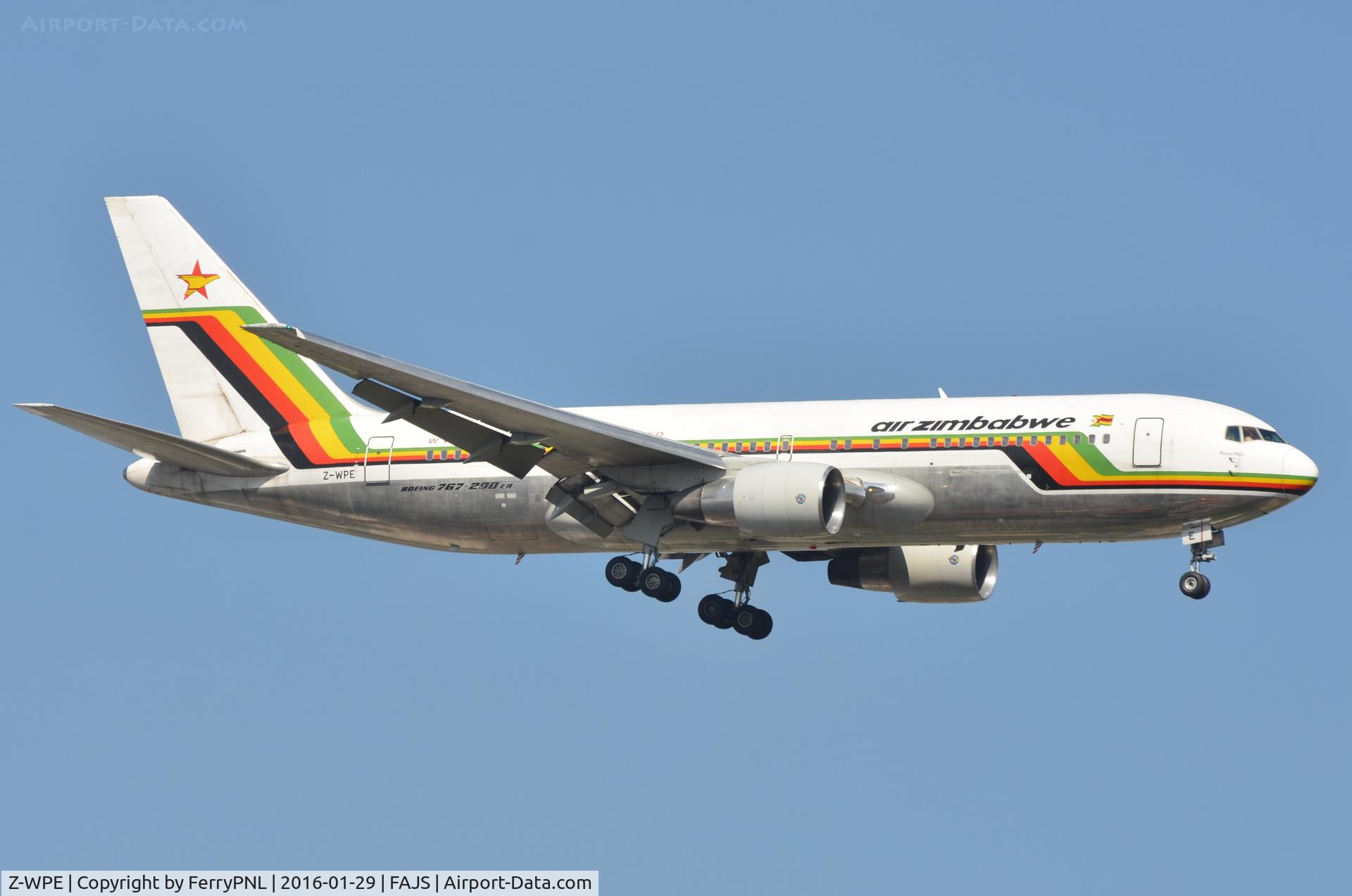 Z-WPE, 1989 Boeing 767-2N0ER C/N 24713, Air Zimbabwe B762 landing.
