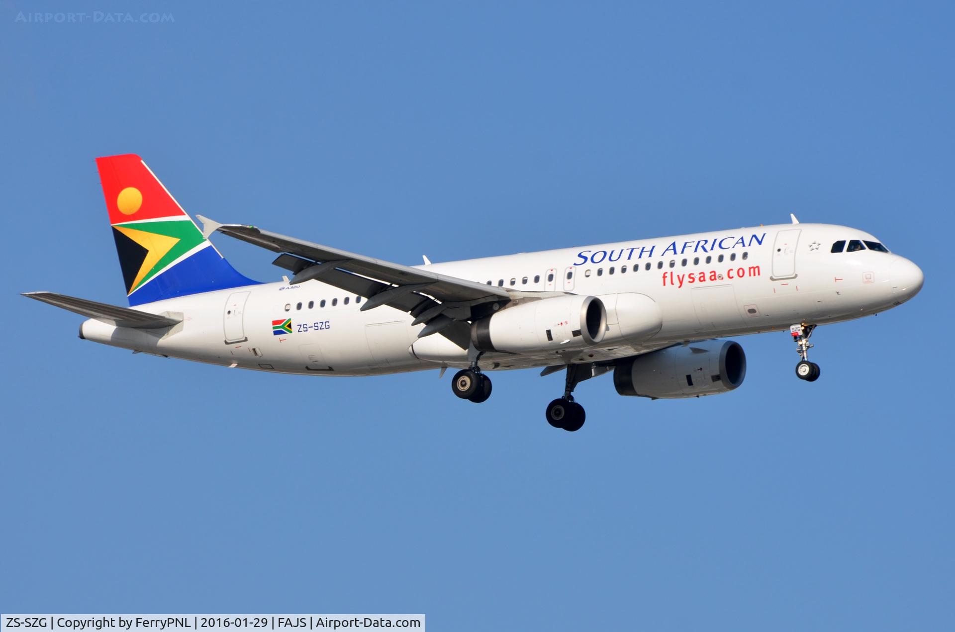 ZS-SZG, 2014 Airbus A320-232 C/N 6200, SAA A320 arriving.