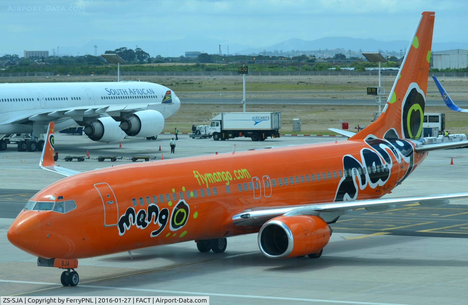 ZS-SJA, 2000 Boeing 737-8S3 C/N 29248, Mango B738 arriving in CPT
