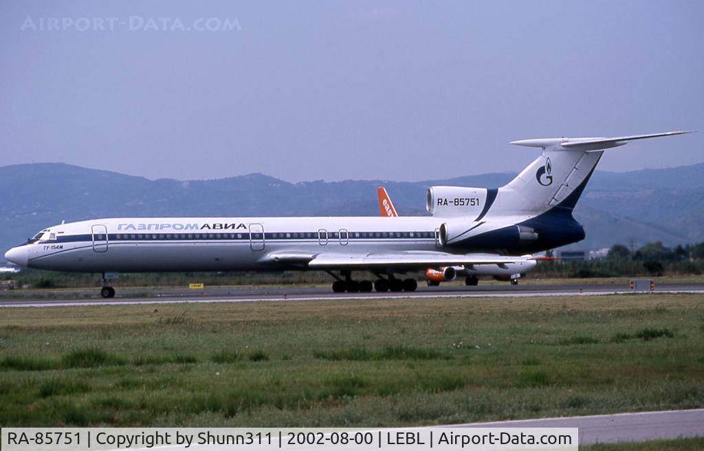RA-85751, 1992 Tupolev Tu-154M C/N 92A933, Waiting before departure rwy 20