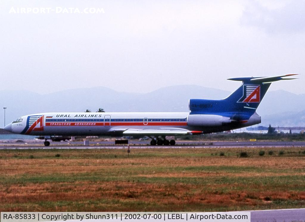 RA-85833, 1996 Tupolev Tu-154M C/N 96A1020, Ready for take off rwy 20