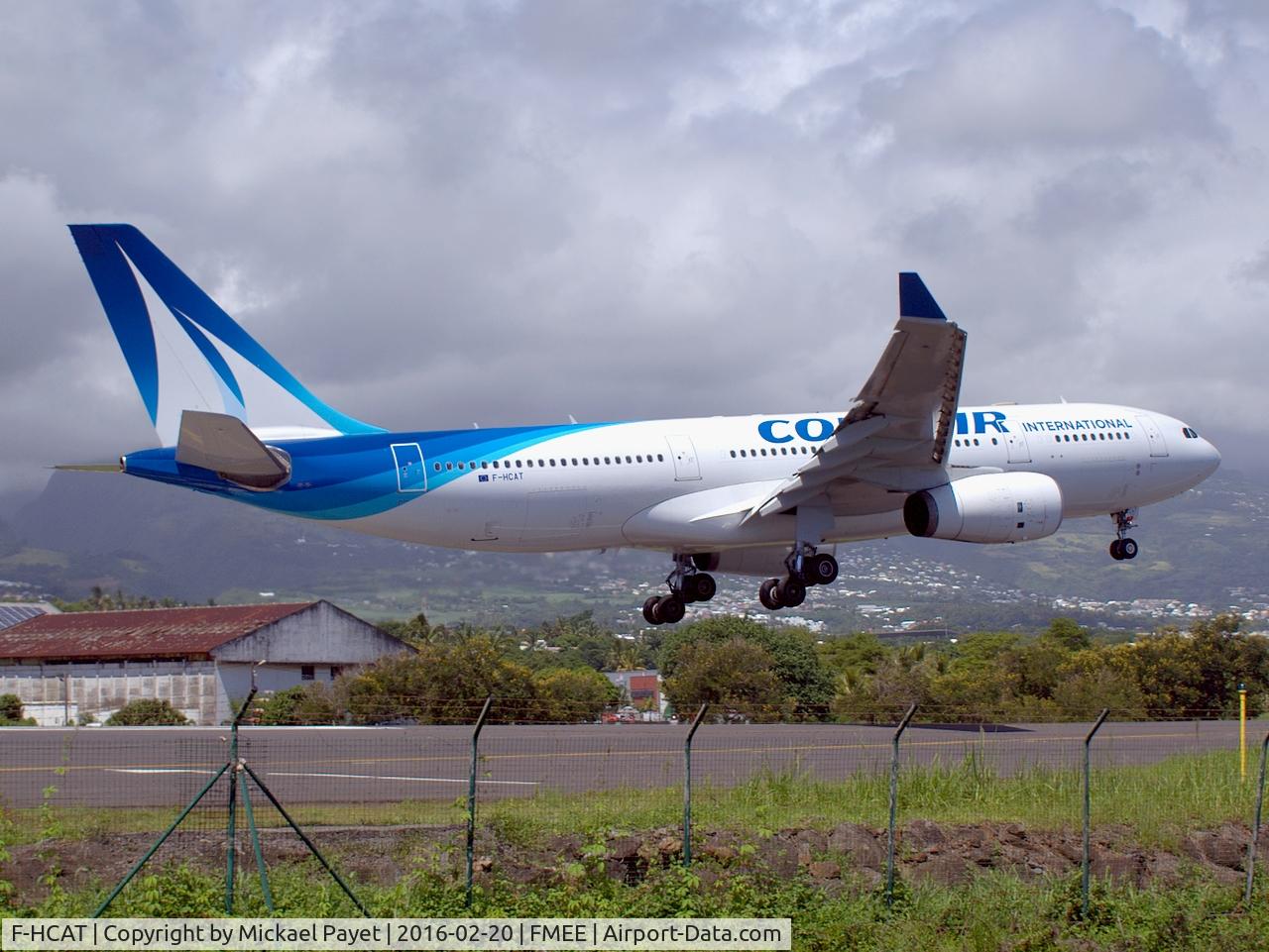 F-HCAT, 1999 Airbus A330-243 C/N 285, Landing rwy 30