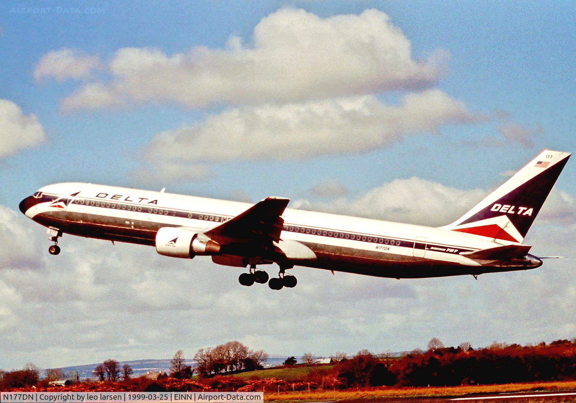 N177DN, 1991 Boeing 767-332 C/N 25122, Shannon 25.3.99