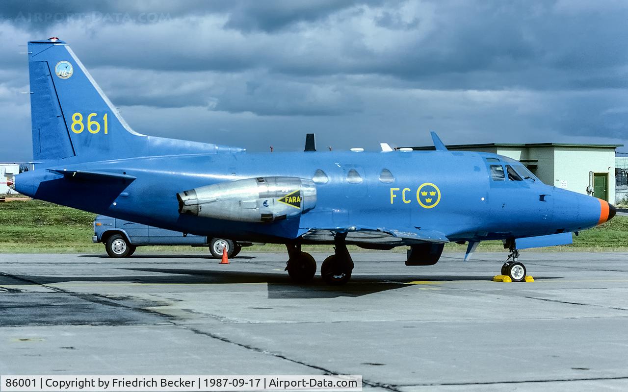 86001, North American Tp86 Sabreliner C/N 282-49, transient at CFB Goose Bay