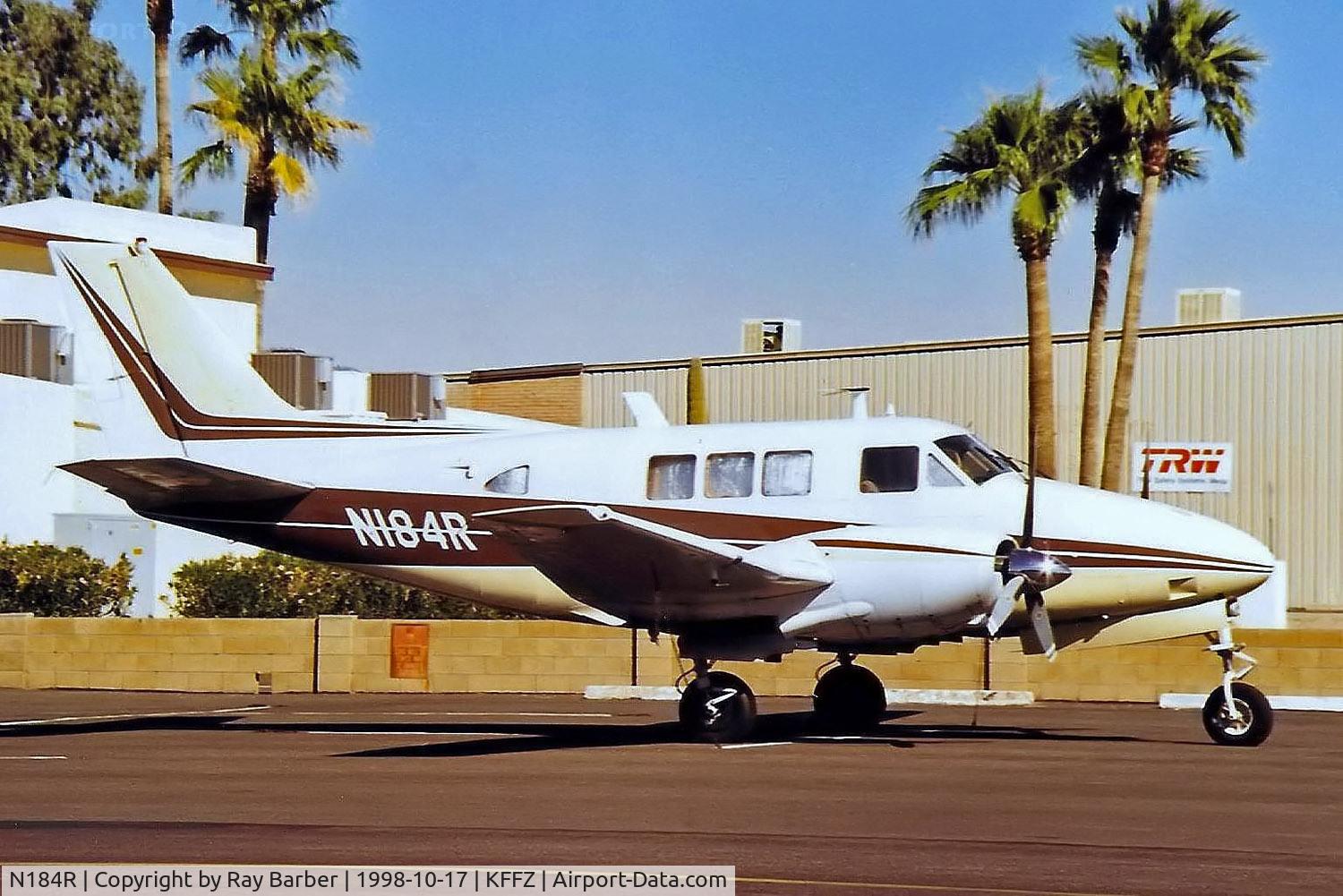 N184R, 1963 Beech 65-80 C/N LD-54, Beech 65-80 Queen Air [LD-54] Mesa-Falcon Field~N 17/10/1998